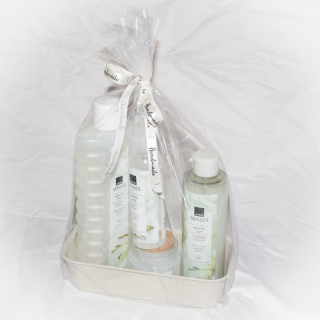 Avon Senses bílá lilie